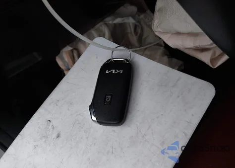 2023 Kia K5 Gt-Line z USA, uszkodzony, nr VIN 5XXG64J20PG181159